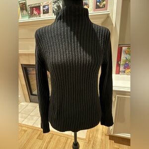 LORO PIANA 100% Cashmere Black Ribbed Turtleneck Sweater Authentic Size 44 VGUC